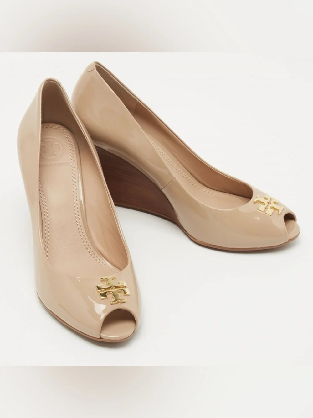 Tory Burch Beige Patent Leather Jade Peep Toe Wedge Pumps Size 6.5